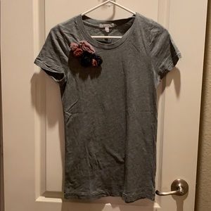 Grey t shirt